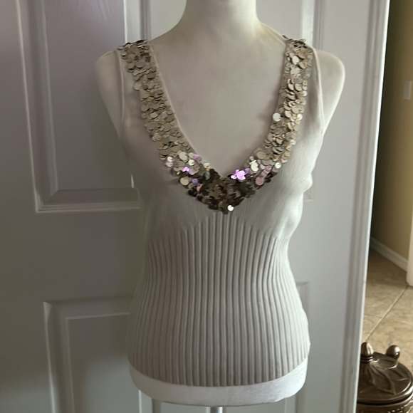 White House Black Market size large tank top like sweater. - Picture 6 of 7